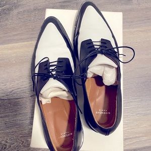 Givenchy Derby Flat Shoe size 41